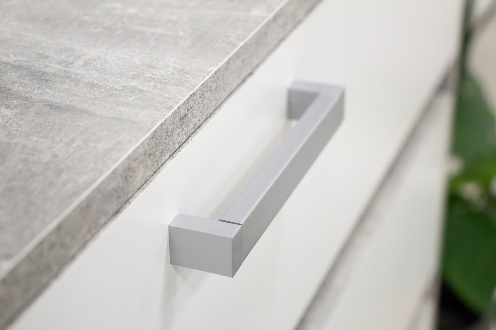 Денвер КМ 01 Комод 4 ящика Белый/Ателье светлый