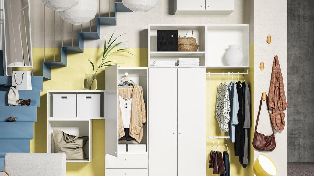 Двери с петлями